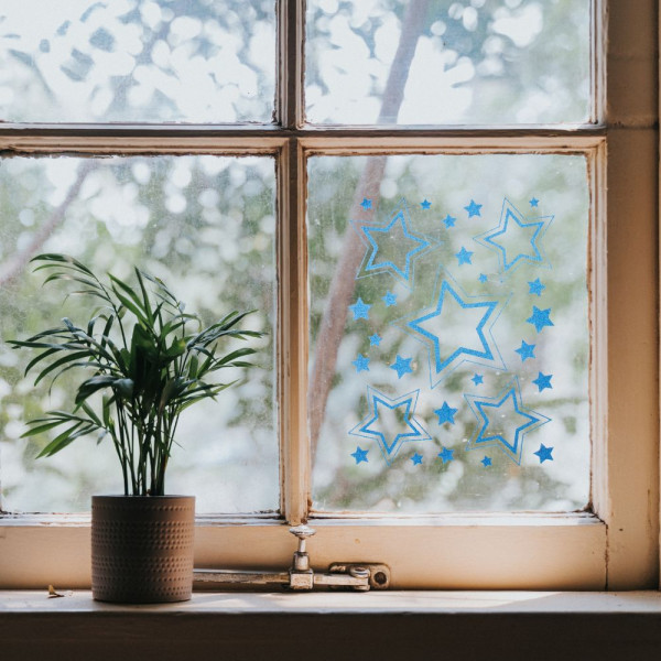 Новорічна прикраса - лист з декоративними наклейками зірки, 42x30 см, синій, ПВХ, папір (070045-1)