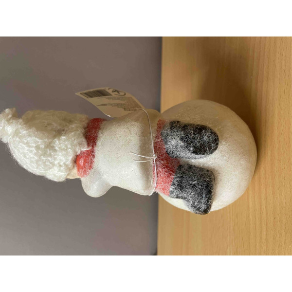 УЦІНКА!!! Декоративна фігурка - Хлопчик зі сніговим комом, 8,5x9x17,5 см, білий з рожевим, магнезія (920128-1)