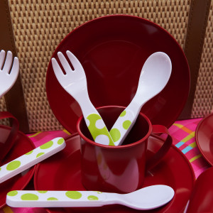 Набір ігрового посуду - пікнік, 26x19,5x10 см, червоний (CH22006)