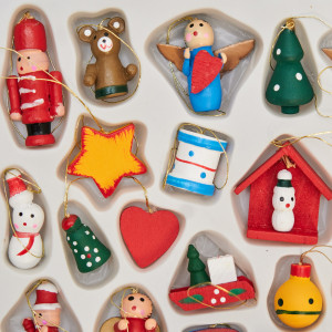 Набір ялинкових іграшок - дерев'яні фігурки, 28 шт, 21x15 см, різнокольоровий, дерево (060122)
