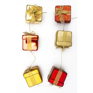 Новорічна прикраса - гірлянда з 6 подарунків 1,83 м, золотистий, червоний, пластик (110025-4)