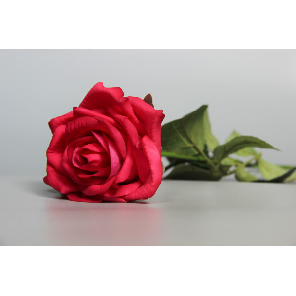 Штучна троянда-гілка, тканина, пластик, 64 см, рожева (630102)